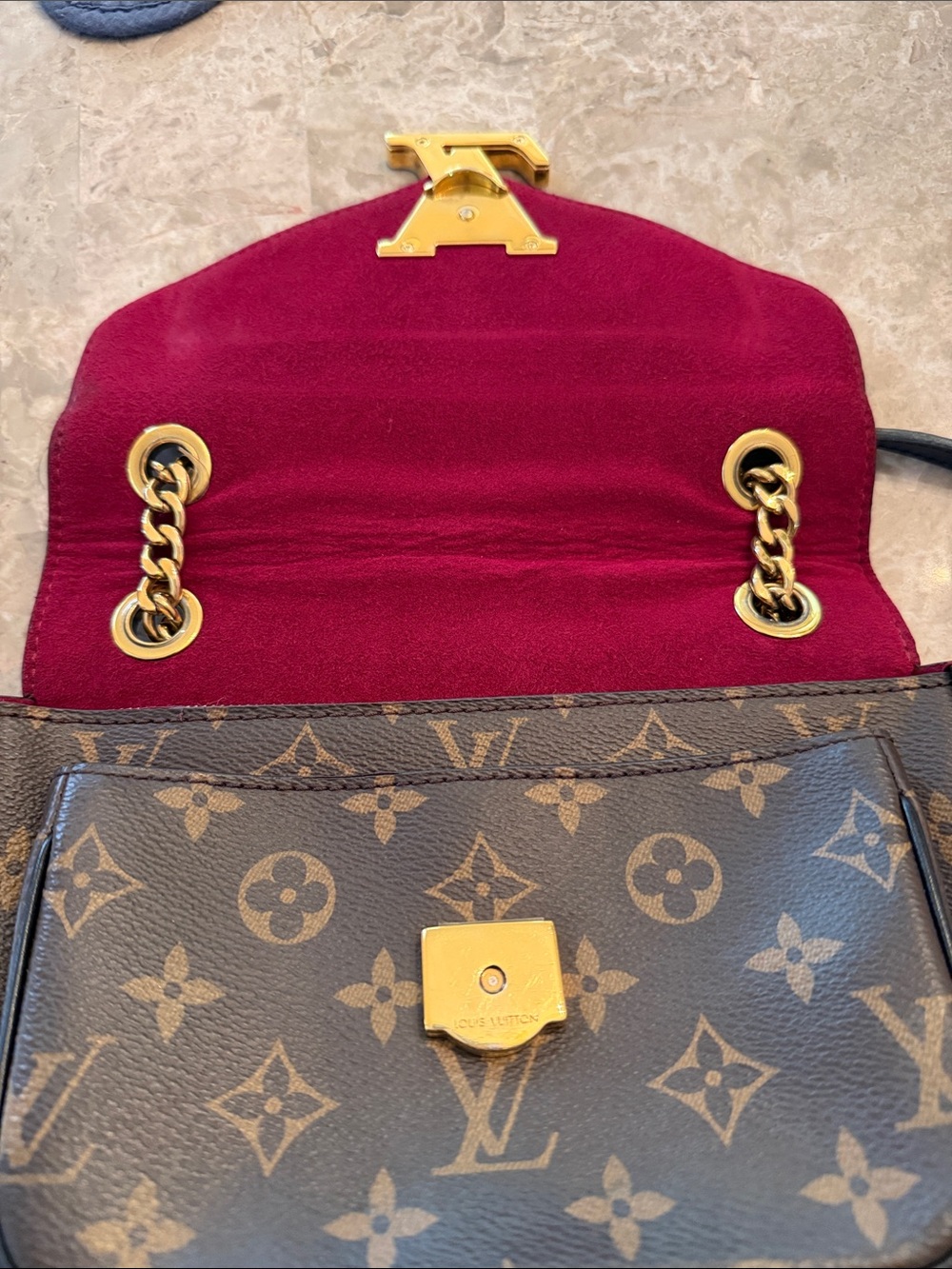 Louis Vuitton Passy Handbag worn Shoulder or Crossbody Gorgeous Condition - Picture 5 of 17